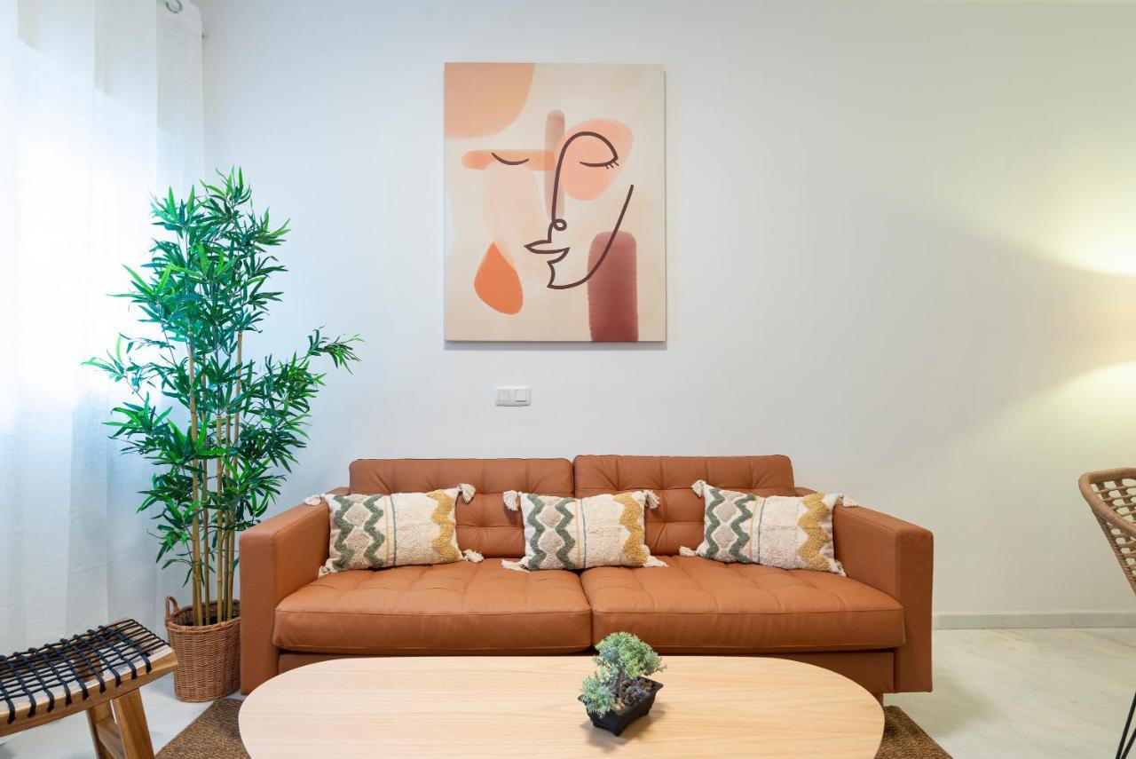 Carrera I & Old Town By Ele Apartments Malaga Bagian luar foto